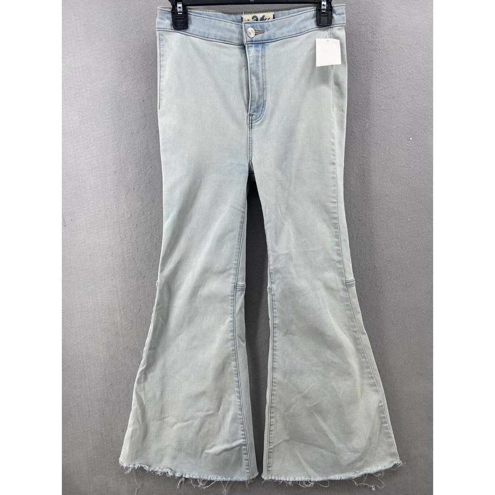 We The Free Jeans‎ Women Sz 26 Just Float on Flare Light Denim Pockets High Rise